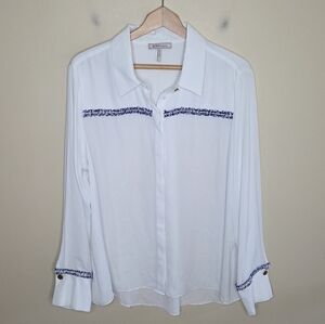BCBGeneration | White Long Sleeve Blouse with Blue Trim Details Size XL